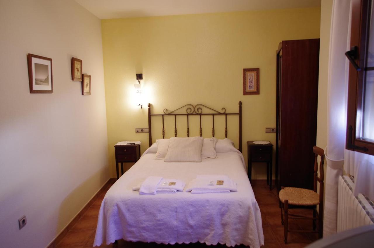 Apartamentos Turisticos Villa Y Corte Ampudia Dış mekan fotoğraf