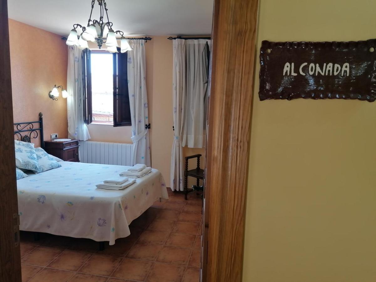 Apartamentos Turisticos Villa Y Corte Ampudia Dış mekan fotoğraf