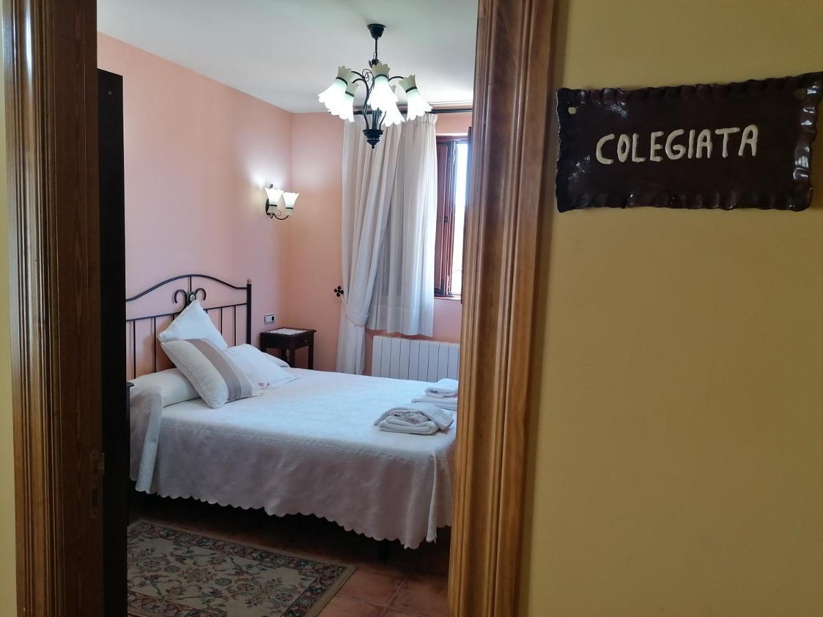 Apartamentos Turisticos Villa Y Corte Ampudia Dış mekan fotoğraf