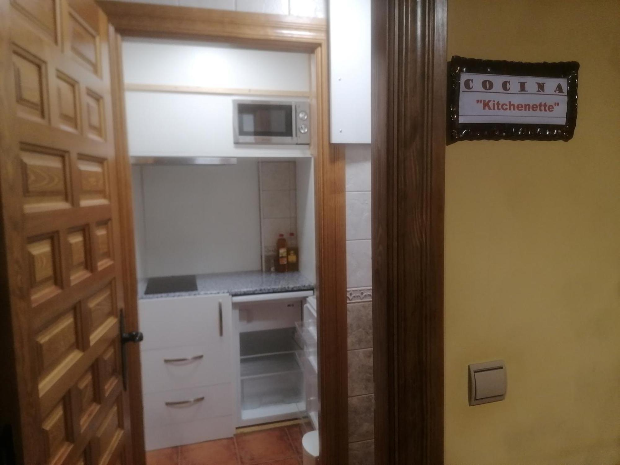 Apartamentos Turisticos Villa Y Corte Ampudia Dış mekan fotoğraf