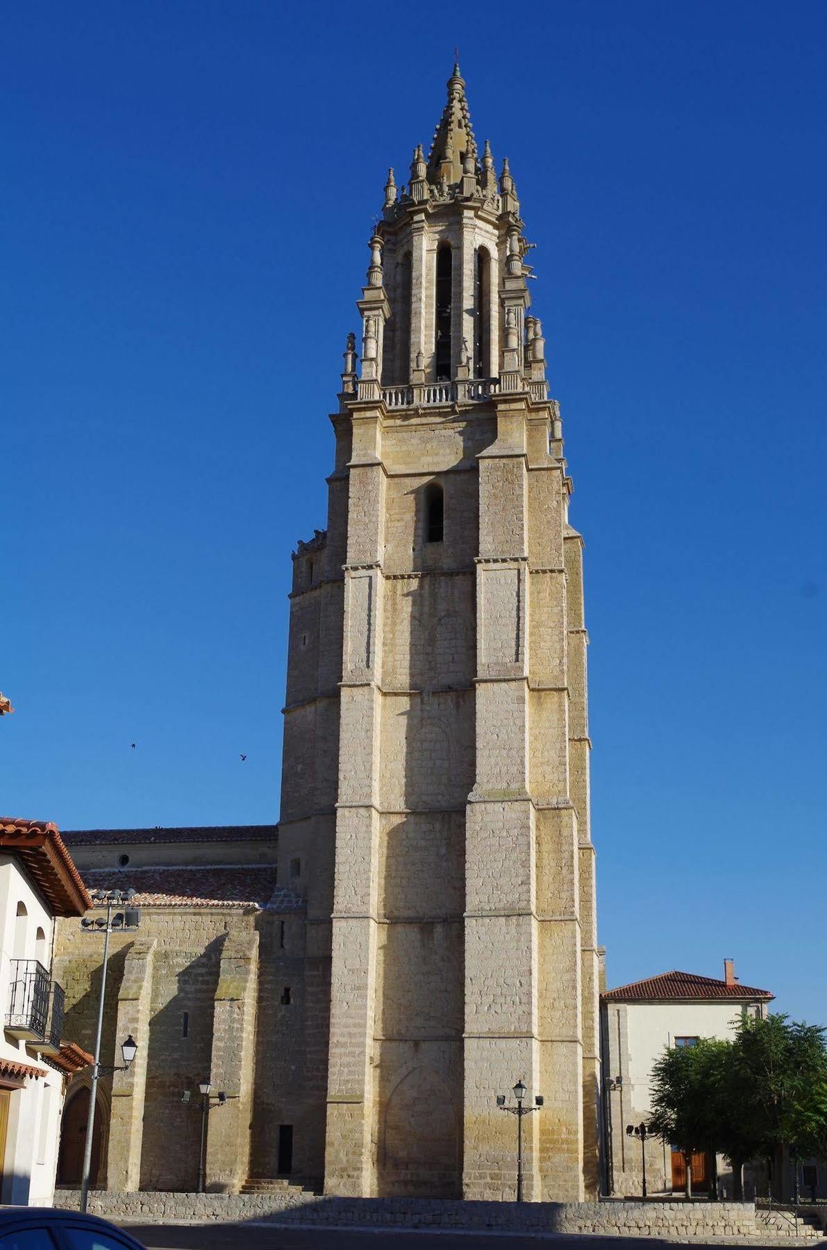 Apartamentos Turisticos Villa Y Corte Ampudia Dış mekan fotoğraf