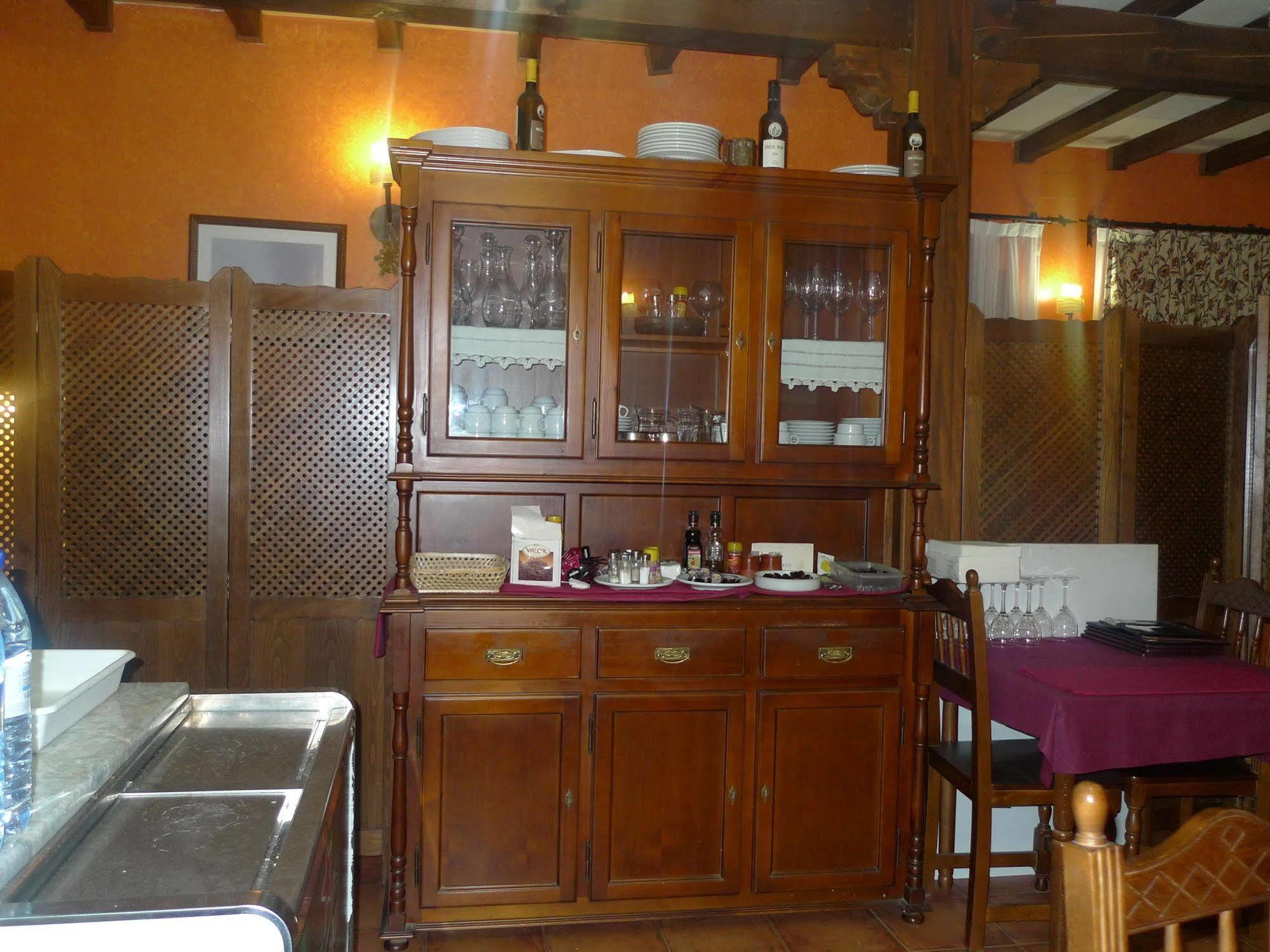Apartamentos Turisticos Villa Y Corte Ampudia Dış mekan fotoğraf