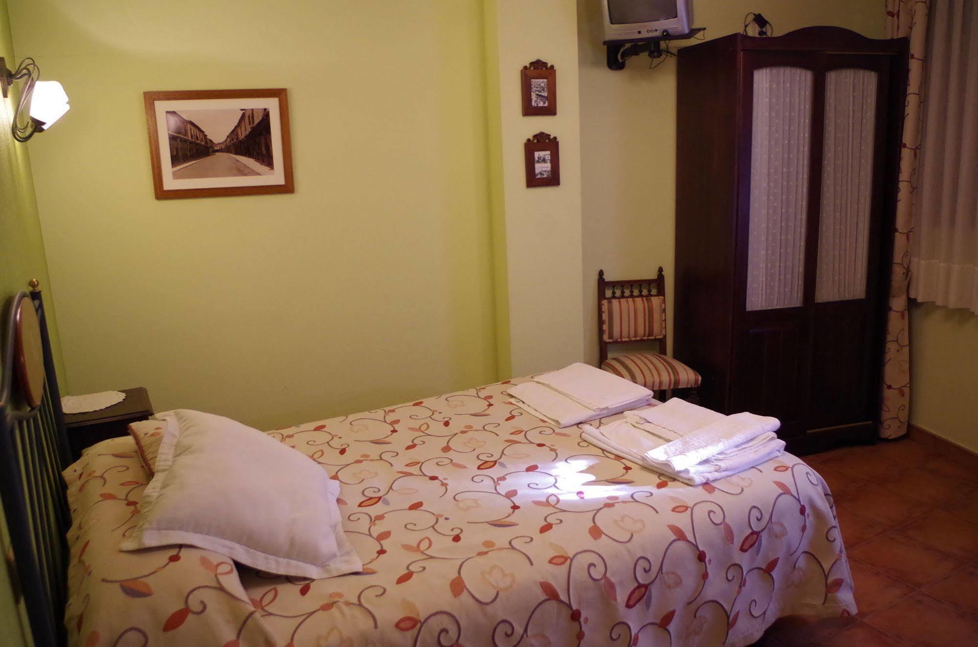 Apartamentos Turisticos Villa Y Corte Ampudia Dış mekan fotoğraf